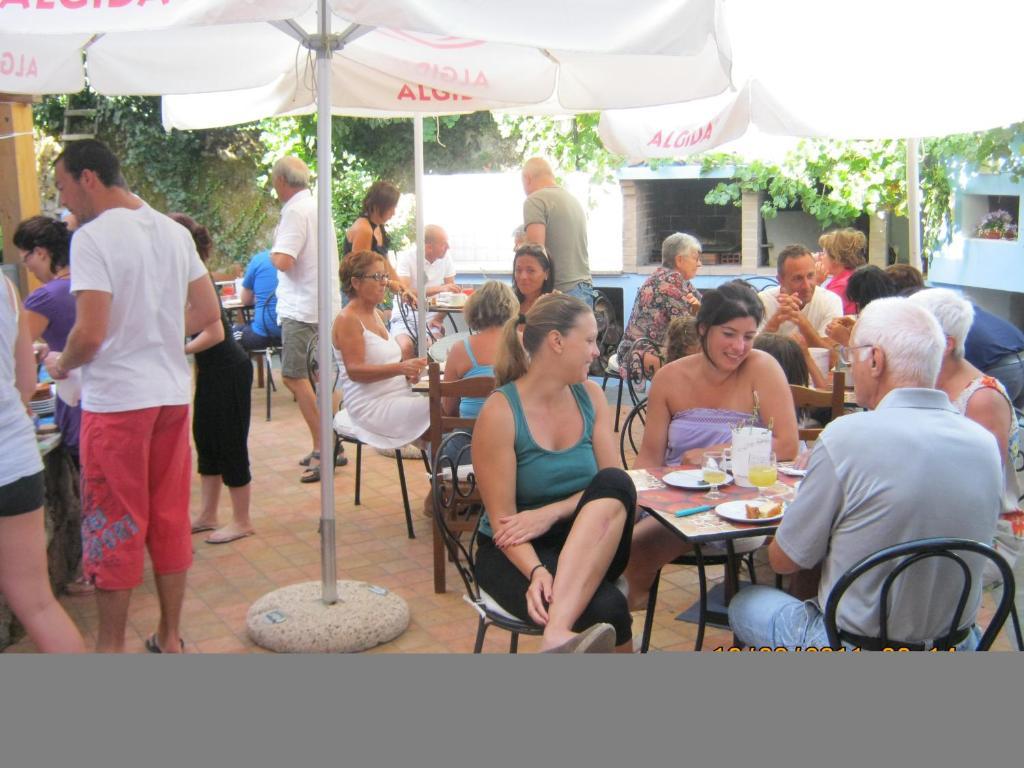 Su Cantaru Guesthouse Villanova Monteleone Exterior foto